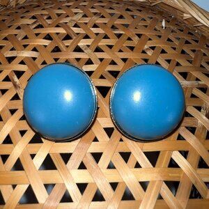 Vintage Sarah Coventry Goldtone Clip-On Earrings With Round Blue Enamel Design